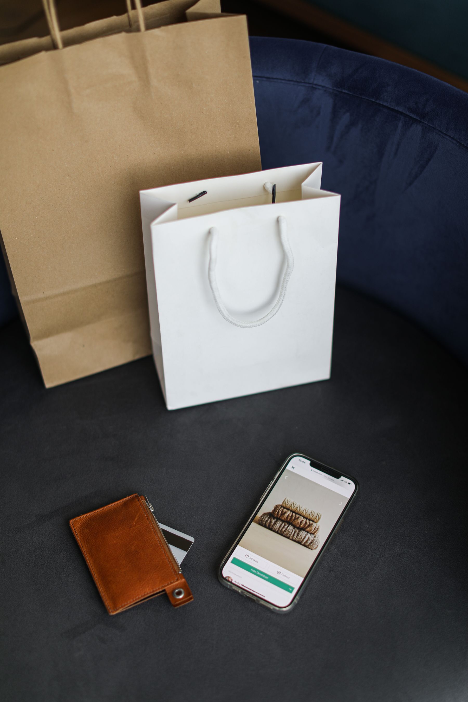 Online shopping and channel selection